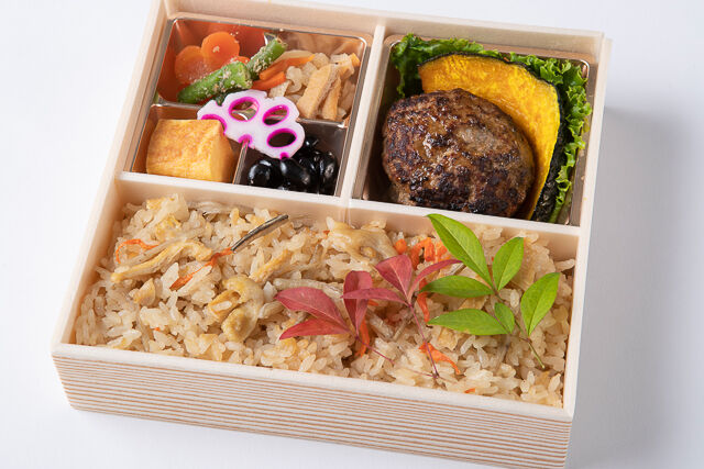 自家製和風ハンバーグと炊き込み御膳