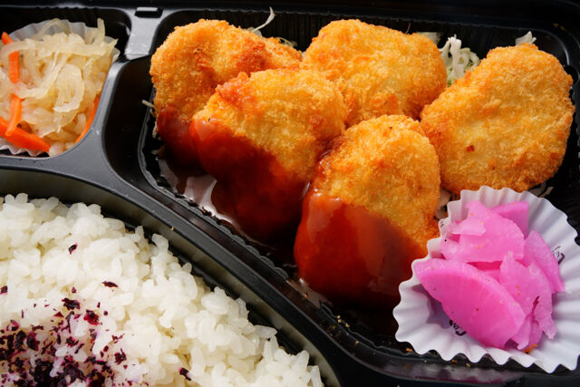 牛備-チキンカツ弁当