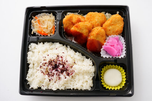牛備-チキンカツ弁当