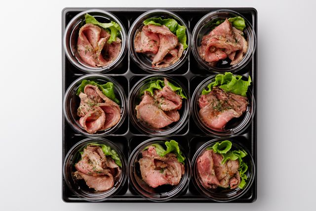 【カップ】ローストビーフ～自家製オニオンソース添え～