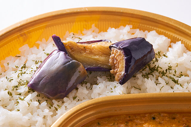 銀座ナイルレストラン（東東京店）-特製チキンカレー 揚げ茄子のせ