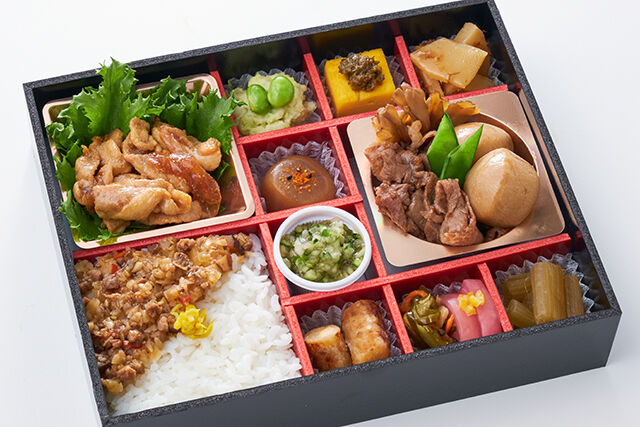 厳選米沢牛 芋煮御膳 YAMAGATAポークジンジャーとしょうがしぐれごはん