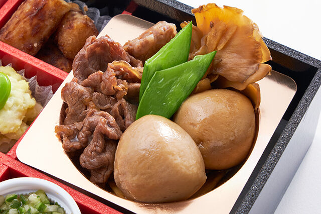 山形料理まら（東京店）-厳選米沢牛 芋煮御膳 米沢牛の焼肉と山形牛の薄切りステーキごはん