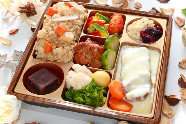 satomi〜有名シェフがてがけるおべんとう〜（大阪店）-【冬限定】ブールブラン煮込みハンバーグ