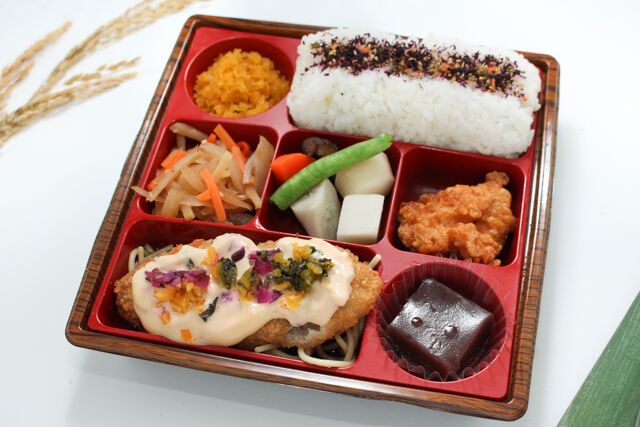 作と味（大阪店）-【定番】鮪のカツレツ醤油のタルタルソース
