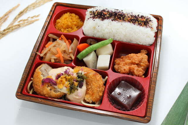 作と味（大阪店）-【定番】メンチカツ醤油のタルタルソース