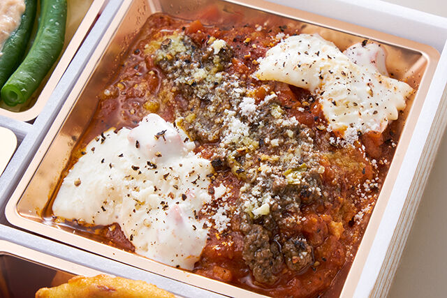 ポンテベッキオ（大阪店）-ジェノベーゼとセミドライトマトのパスタ＆ハンバーグのボロネーゼ煮込み