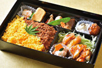 日本橋 板前弁当 ほし野-鶏照り焼きと2色弁当〜桃（もも）〜