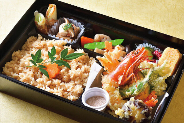 日本橋 板前弁当 ほし野-出汁茶飯と天ぷら弁当〜星（ほし）〜