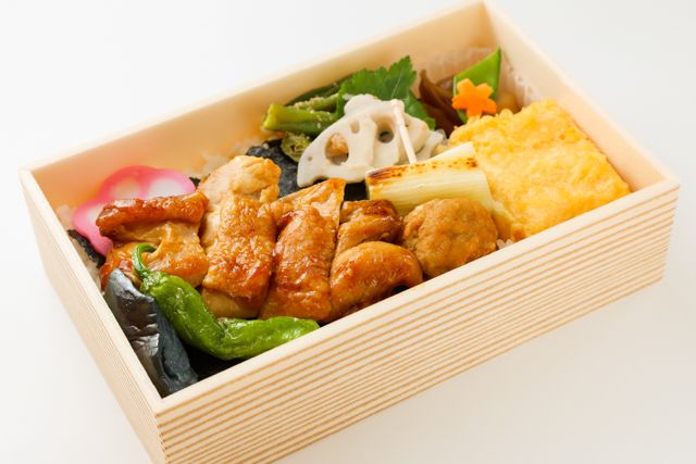 日本橋 板前弁当 ほし野-【のり弁 並】鶏の照り焼き