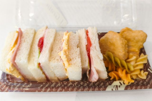 Sand Marche-たまご＆BLT【ナゲット＆マカロニ添え】