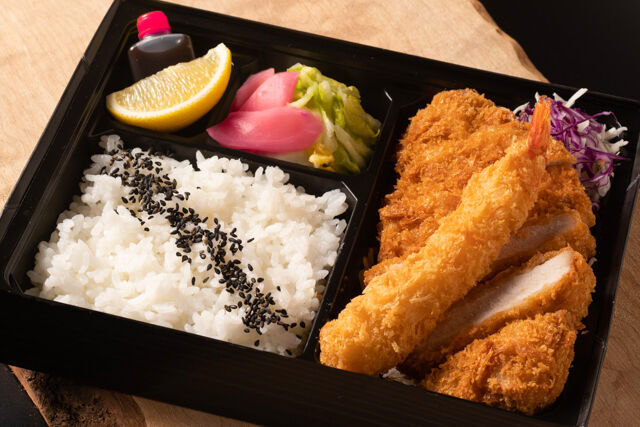 熟成とんかつ かつ膳-極上厚切りとんかつとエビフライ弁当
