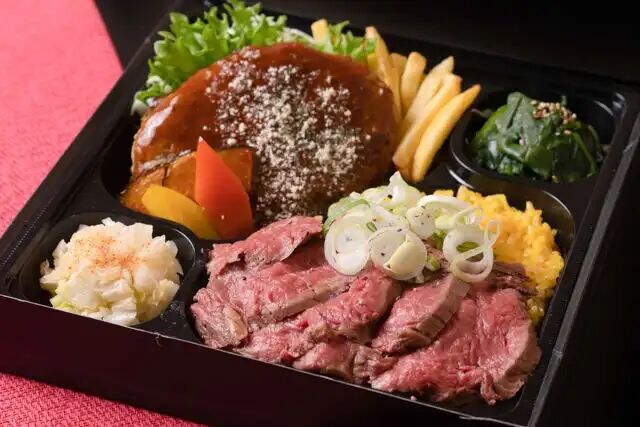 国産牛ヒレステーキと柔らかハンバーグ弁当