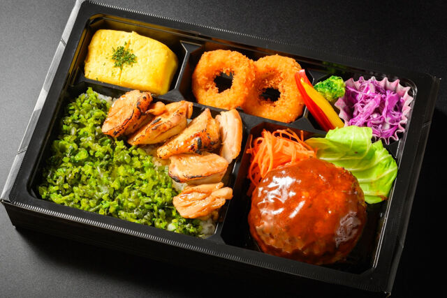 洋食ハンバーグあかり-ハンバーグと焼鳥弁当