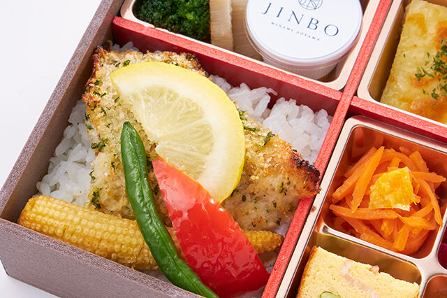 JINBO MINAMI AOYAMA（東京店）-Luxe（リュクス）‐季節魚のオーブン焼きと特製バーニャカウダ‐