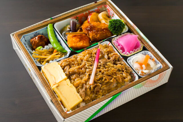 彩 A5黒毛和牛カルビ焼肉弁当