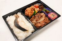 からあげジャイアン-鮭と生姜焼きの幕の内
