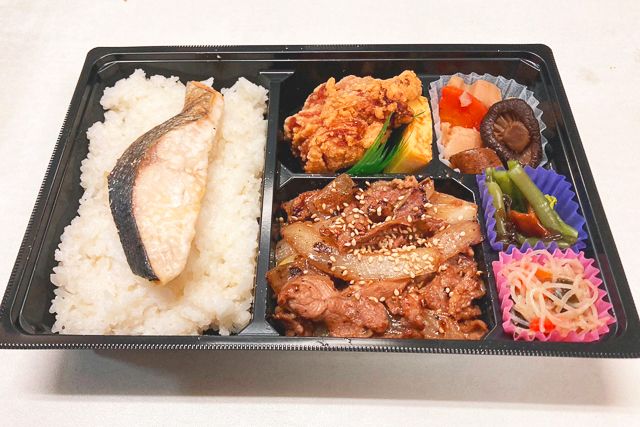 からあげジャイアン-鮭と生姜焼きの幕の内