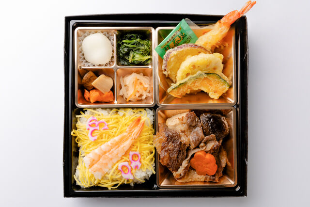 和弁当 彩葉（いろは）-海老ちらしと最高級A5ランク黒毛和牛すき焼きと天ぷらと出汁の幕の内御膳
