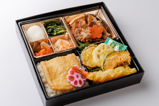 最高級A5ランク黒毛和牛のすき焼きと天ぷらと出汁の幕の内御膳