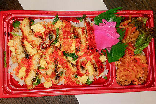 お食事処 割烹楽氣-うなぎばらちらし弁当