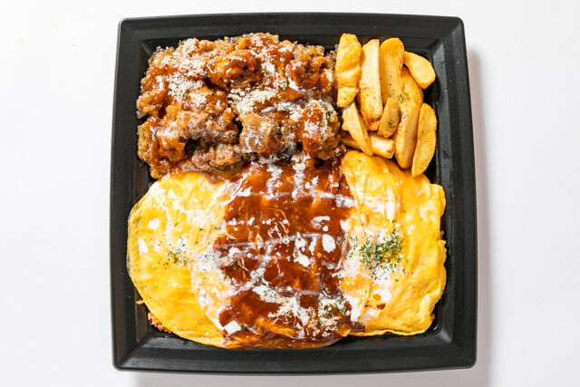 オムライス牛ほほ肉の赤ワイン煮ソース
