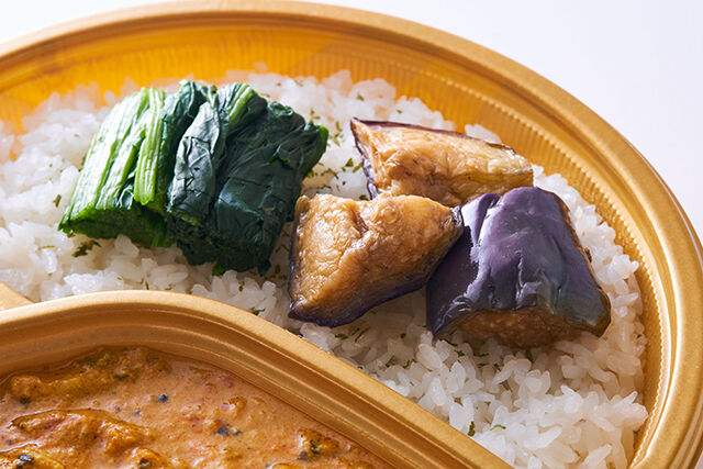 銀座ナイルレストラン（静岡店）-特製チキンカレー ナスほうれんそうのせ