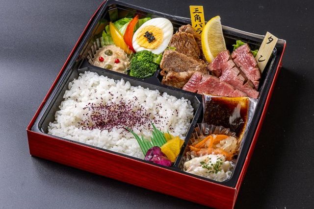 食彩 はるや-厚切り牛タン＆カルビ焼肉弁当