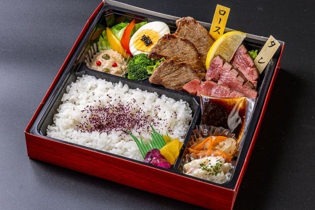 食彩 はるや-厚切り牛タン＆ロース焼肉弁当