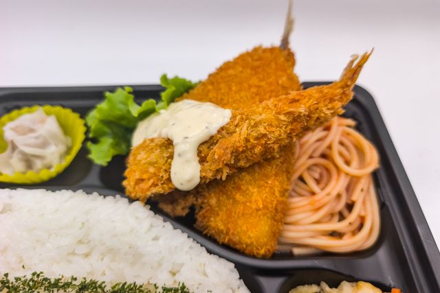 お弁当FACTORY デリ弁-海老フライ＆アジフライ弁当