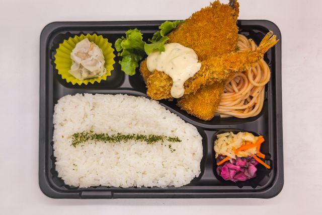 お弁当FACTORY デリ弁-海老フライ＆アジフライ弁当