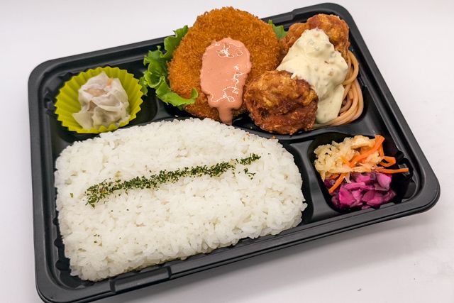 お弁当FACTORY デリ弁-特製鶏から揚げ（タルタルかけ）＆コロッケ弁当