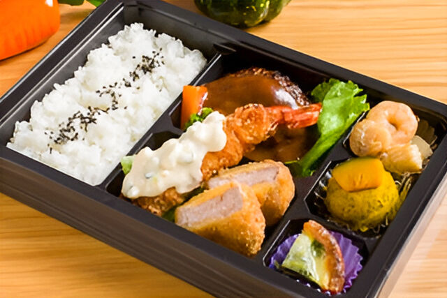 カフェレストラン フルール-【常陸牛まごころハンバーグ】大海老フライ＆ポークフィレカツ