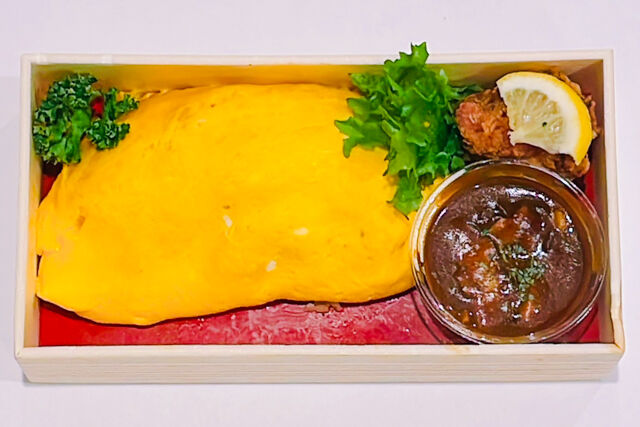 Lien de famille（リアン ドゥ ファミーユ）-豪華！チキンオムライス＆ハンバーグ弁当