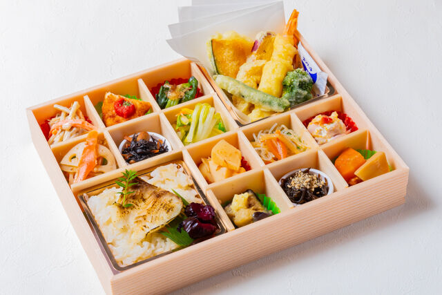 熊嵩 Tokyo-鯛めしと天ぷら錦御膳