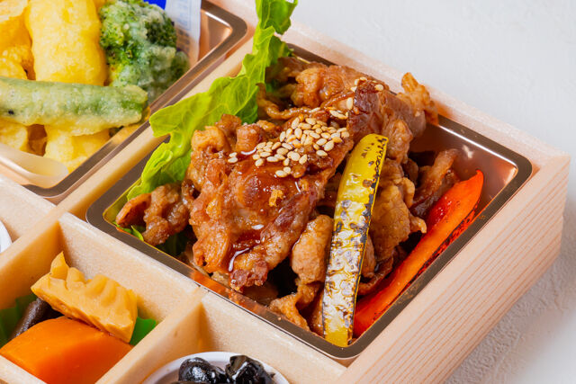 熊嵩 Tokyo-焼肉と天ぷらの鯛めし極上錦御膳