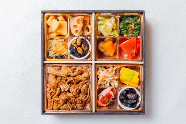 熊嵩 Tokyo-季節の副菜と焼肉重和膳