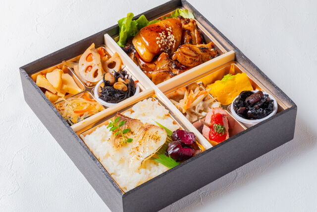 季節の副菜 鯛めしとチキングリル和膳