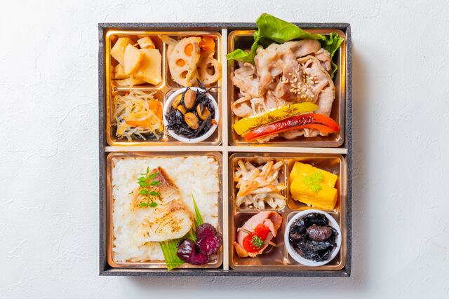 熊嵩 Tokyo-季節の副菜 鯛めしと牛しゃぶ和膳