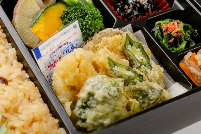 熊嵩 Tokyo-四季の炊き込み御飯と天麩羅御膳