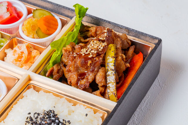 洋食屋Days-季節の副菜白ごはんと焼肉御膳