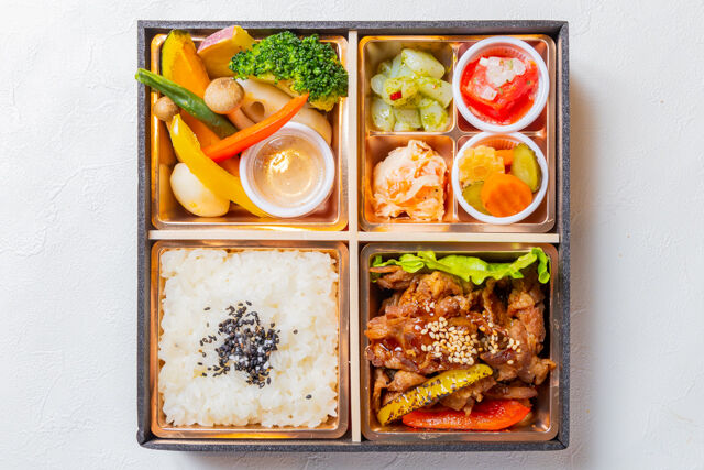 洋食屋Days-季節の副菜白ごはんと焼肉御膳
