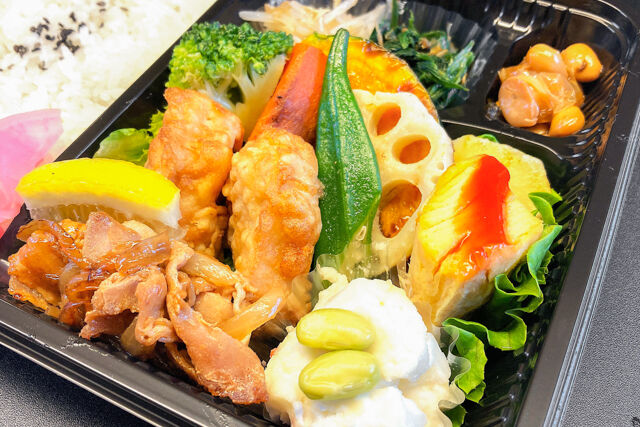 お食事処たくみてい-たくみの鶏唐揚げ＆生姜焼き弁当