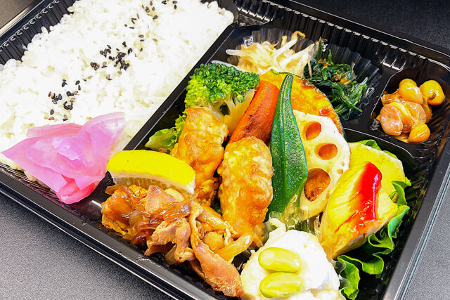 たくみの鶏唐揚げ＆生姜焼き弁当