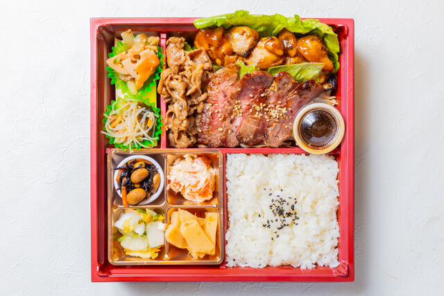 特選牛ステーキ＆焼肉 坂上-ステーキ焼肉亭ステーキと焼肉とグリルチキンのトリプル御膳