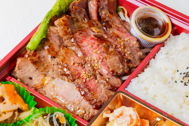 特選牛ステーキ＆焼肉 坂上-ステーキ焼肉亭白ごはんとステーキ御膳