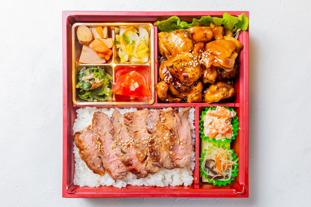特選牛ステーキ＆焼肉 坂上-ステーキ焼肉亭ステーキ重とグリルチキン御膳