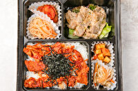 焼肉吉江薬膳食堂-【豪快2品盛り】豚バラ甘辛ダレ＆豚バラの生姜焼き