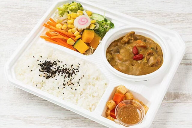 焼肉吉江薬膳食堂-大人気南瓜鶏ももカレー＆彩り豊な野菜