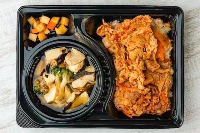 焼肉吉江薬膳食堂-大満足 中華玉子豆腐煮込み＆豚バラ甘辛ダレ焼肉